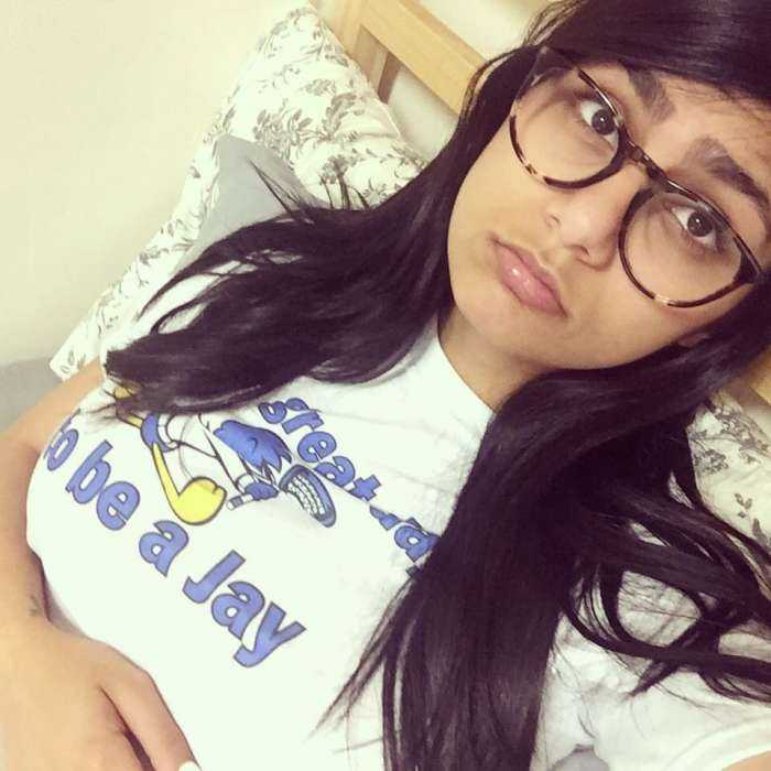 Миа Халифа на фото