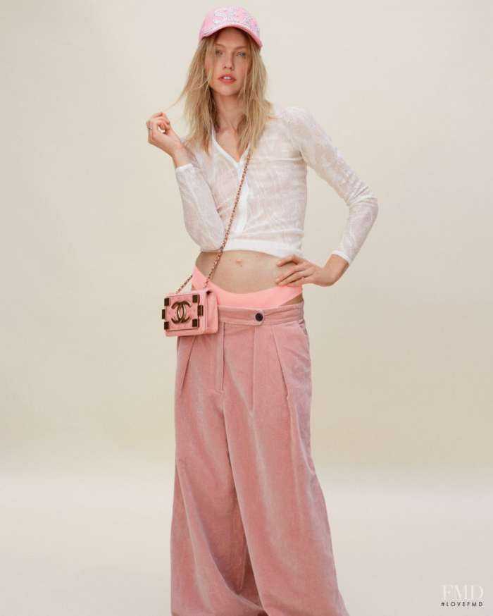 Саша Пивоварова на фото