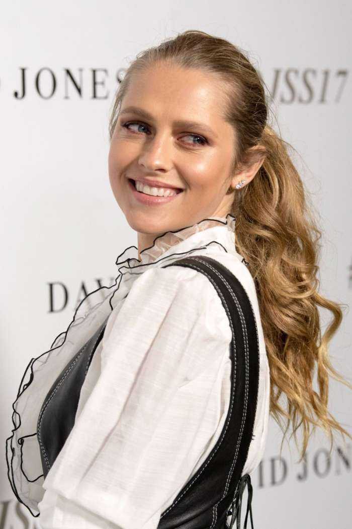 Тереза Палмер на фото