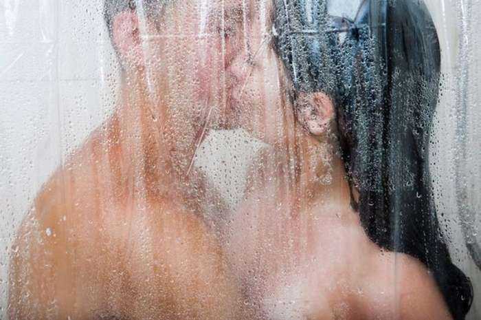 Сексуальные девушки в душе на фото