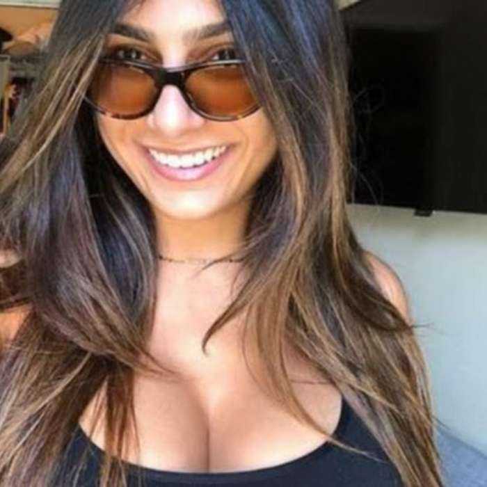 Миа Халифа на фото