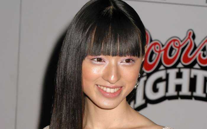 Тиаки Курияма на фото