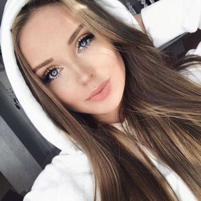 Симпатичные девушки на фото