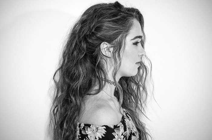 Хейли Лу Ричардсон на фото