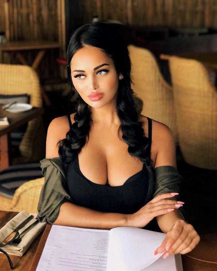 Красивые брюнетки на фото