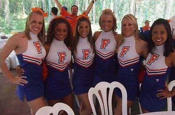 Фотобомбы с девушками