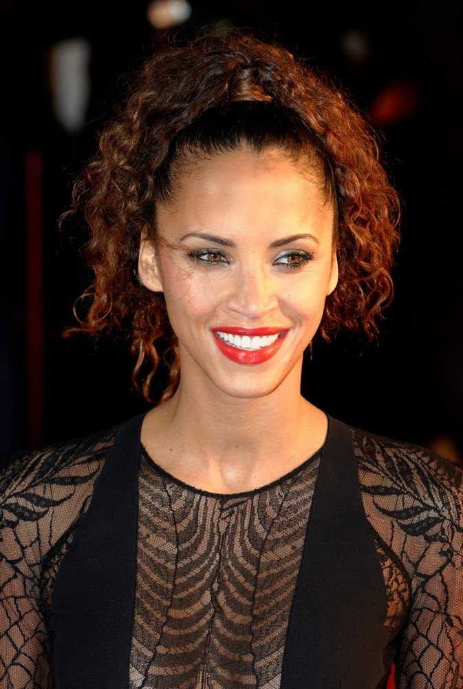 Ноэми Ленуар на фото