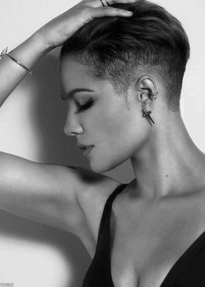 Девушки с короткими волосами на фото