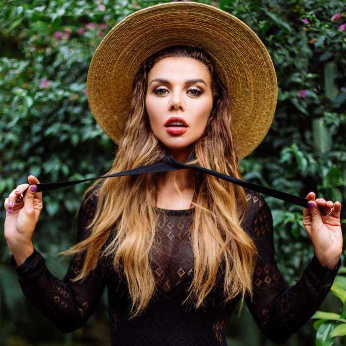 Анна Седокова (фото из Инстаграм)