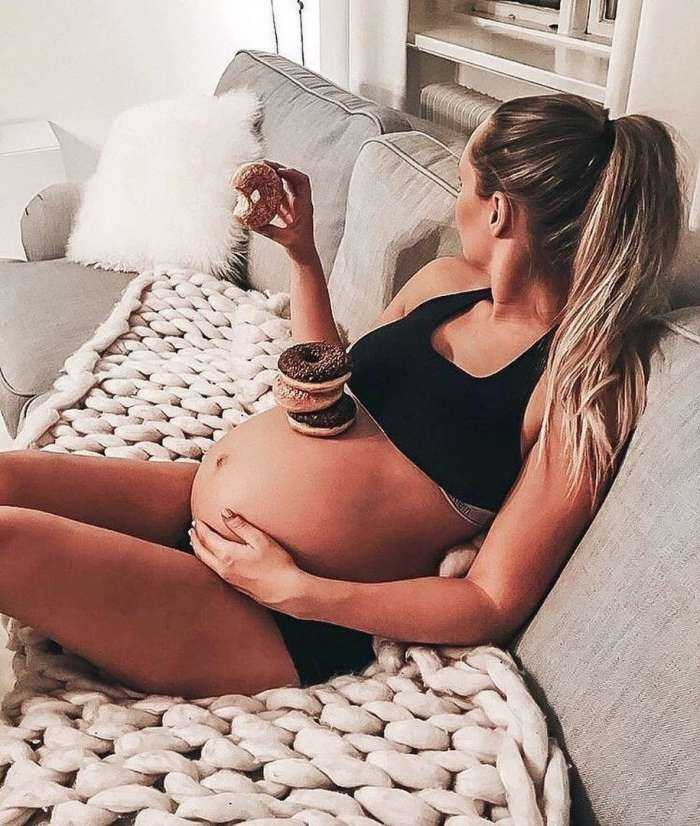 Беременные стильные девушки на фото