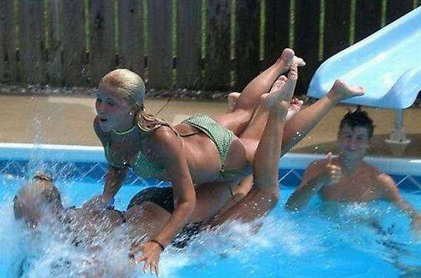 Фотобомбы с девушками