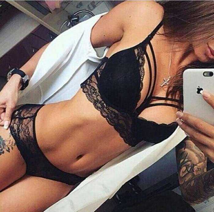 Девушки в кружевном белье на фото