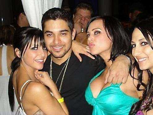 Фотобомбы с девушками