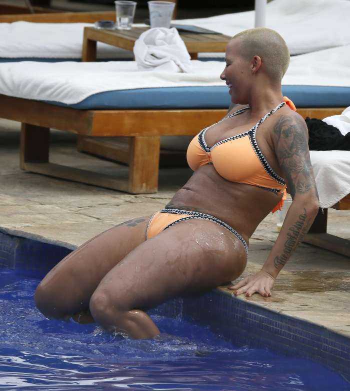 Эмбер Роуз Рева на фото