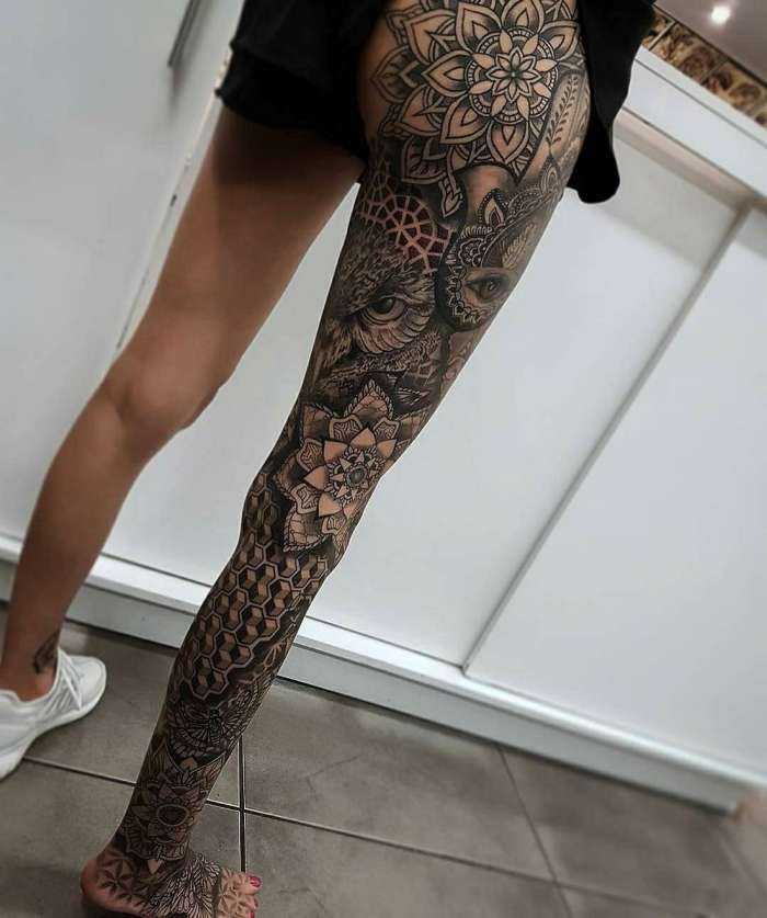 Татуировки на ногах у девушек на фото