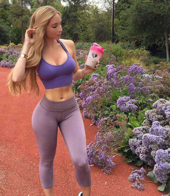 Сочные блондинки на фото