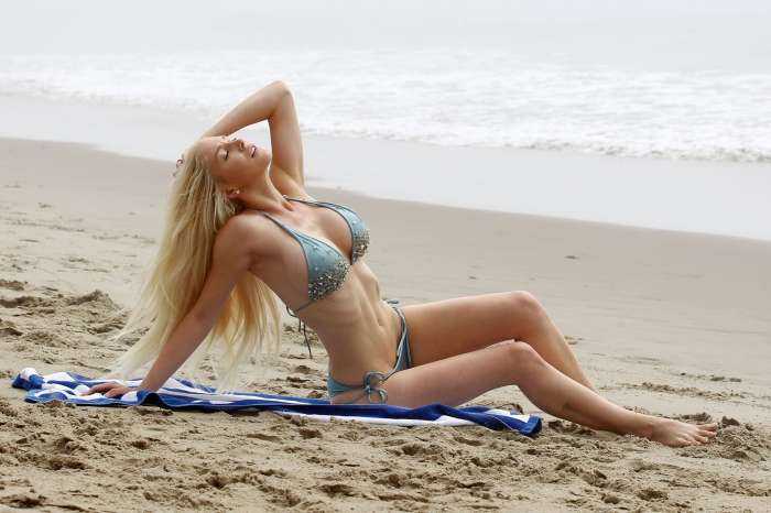 Пляжные девушки на фото