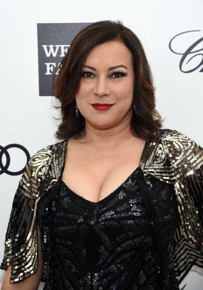 Дженнифер Тилли на фото