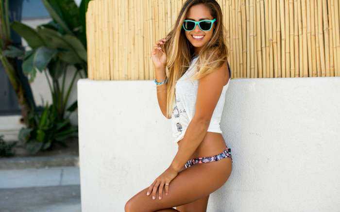 Загорелые блондинки на фото