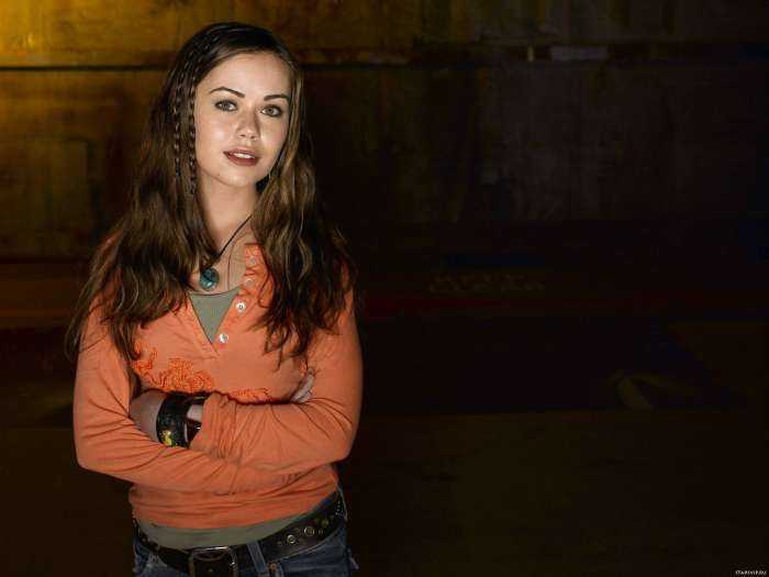 Алексис Дзена на фото