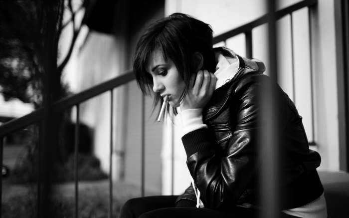 Девушки с короткими волосами на фото