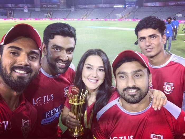 Прити Зинта (фото из Инстаграм)