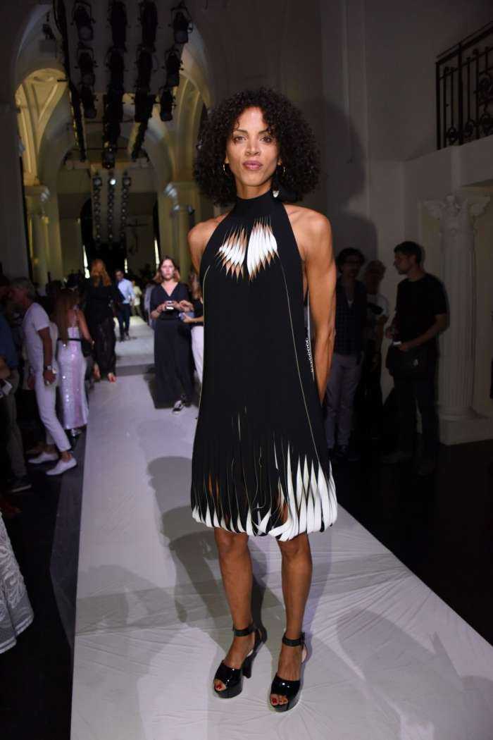 Ноэми Ленуар на фото