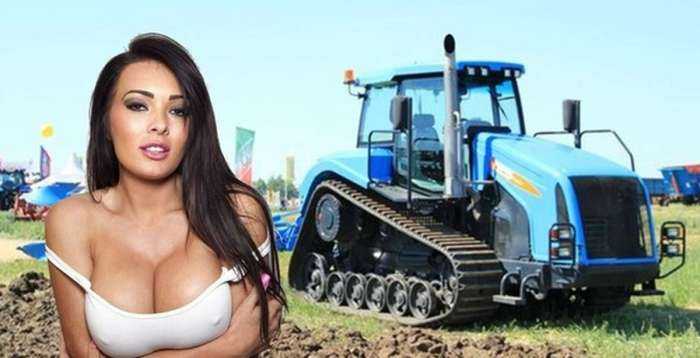 Девушки на тракторе на фото