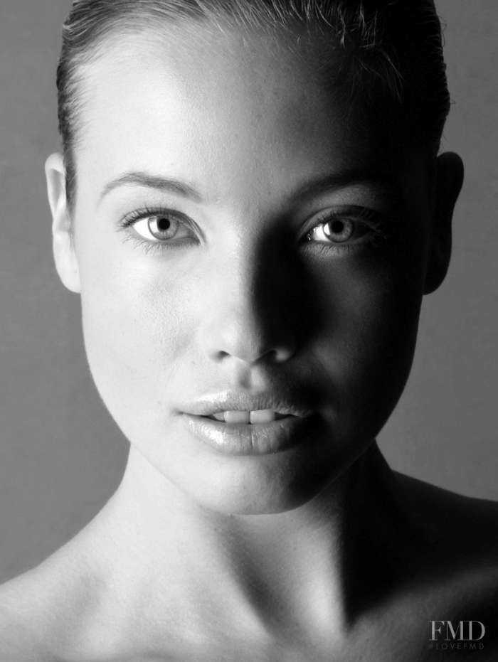 Стефани Корнелиуссен на фото