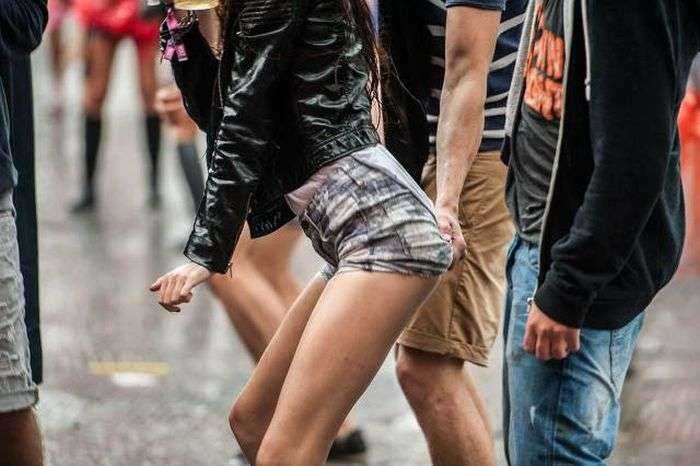 Забавные девушки