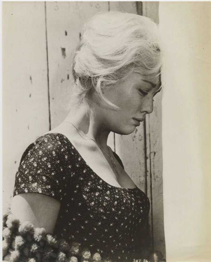 Милен Демонжо на фото