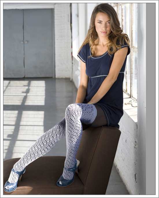 Фото девушки в чулках на фото