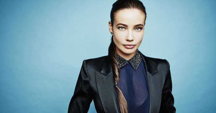 Стефани Корнелиуссен на фото