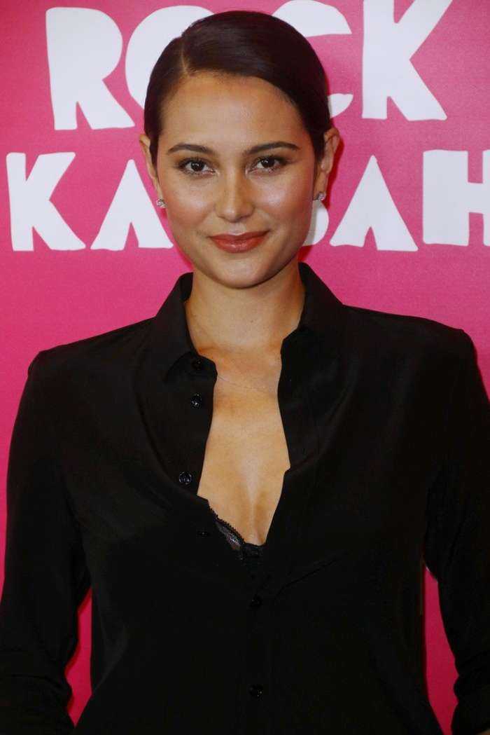 Эмма Хеминг на фото