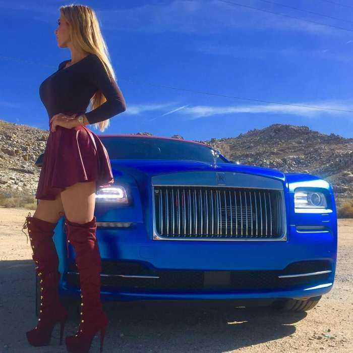 Крутые тачки и девушки на фото