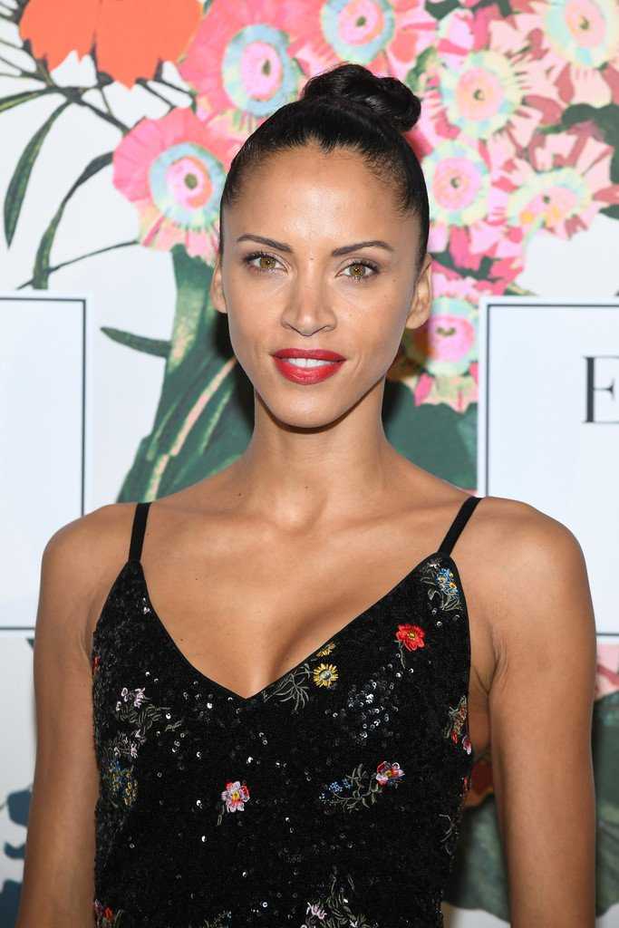 Ноэми Ленуар на фото