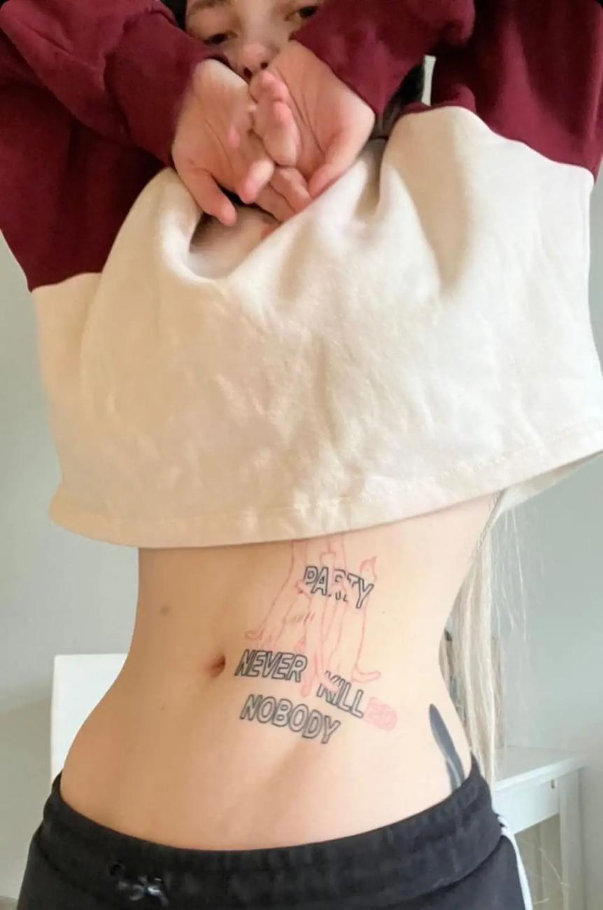 От скандалов до успеха: Фото тик-ток блогерши Дарьи Каплан