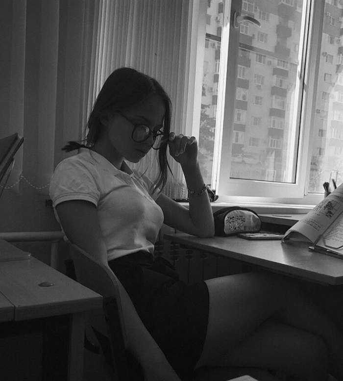 Фото симпатичных девушек из социальных сетей