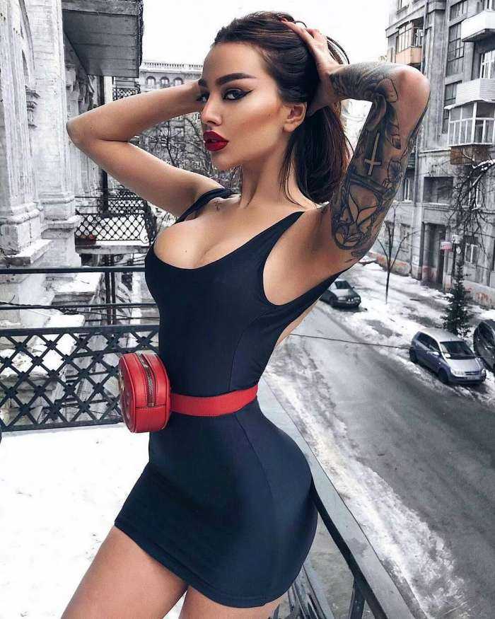 Соблазнительные красотки с Инстаграма на фото