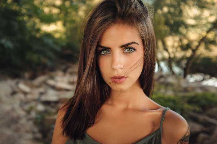 Девушки с прямыми волосами на фото