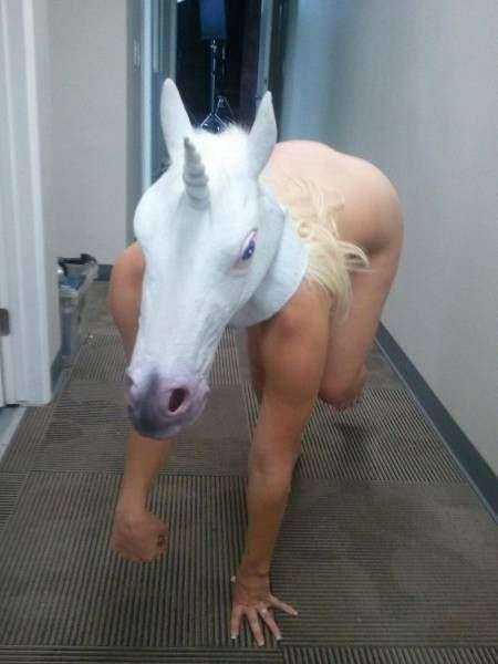 Забавные девушки