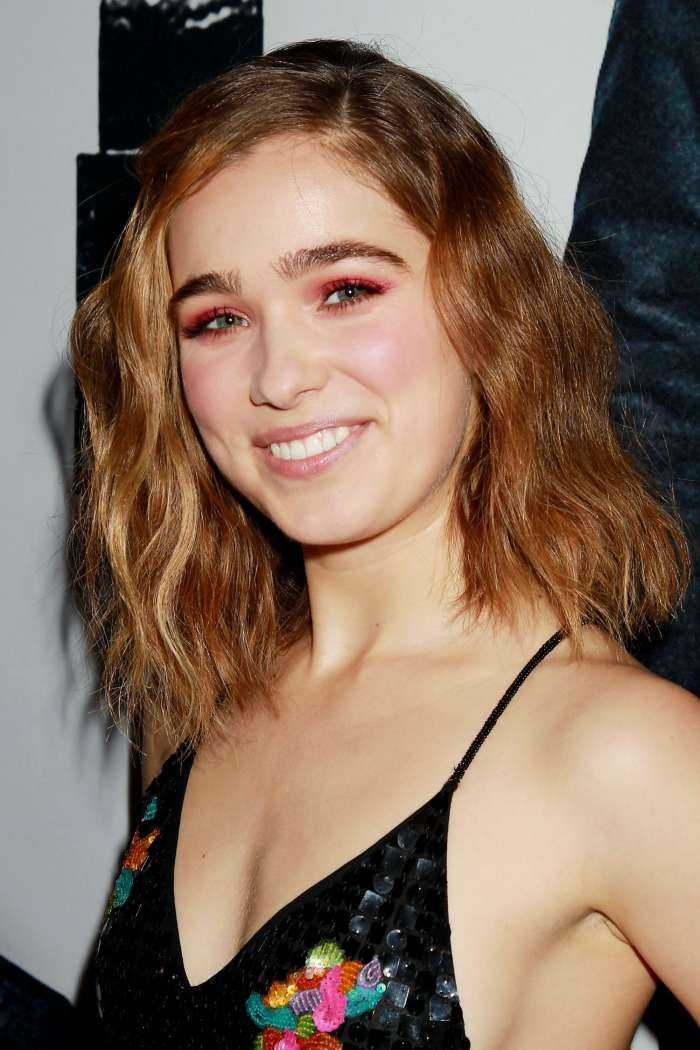 Хейли Лу Ричардсон на фото