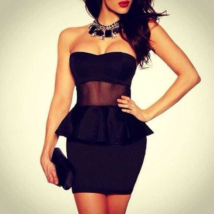 Соблазнительные красотки в черных нарядах