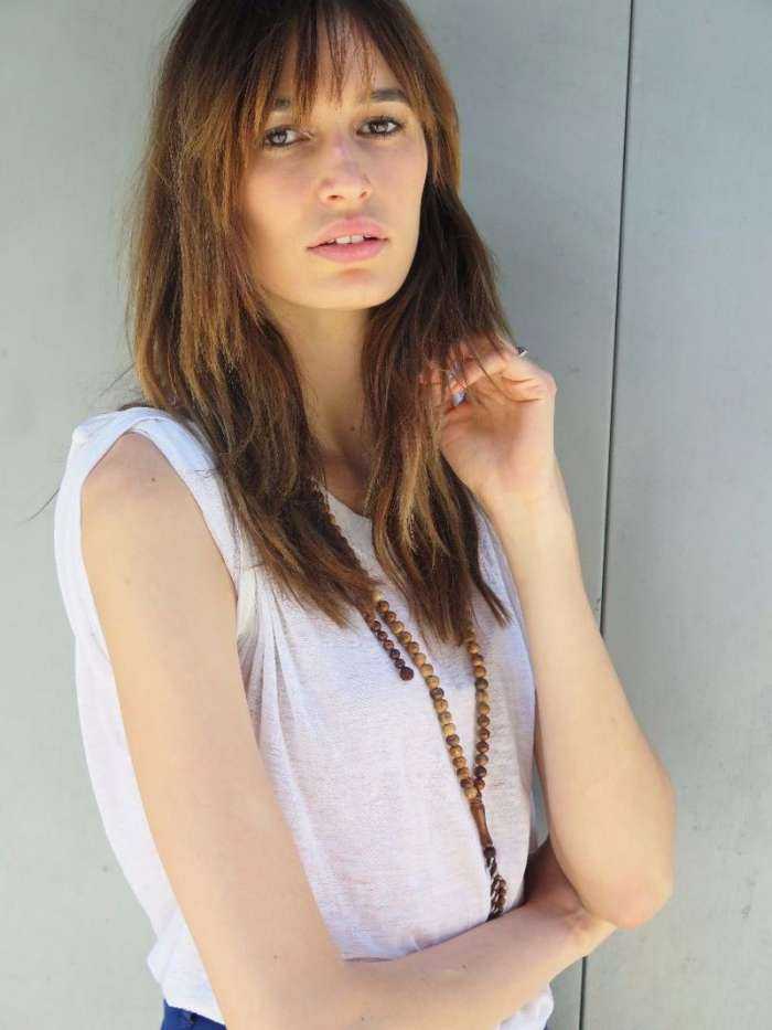 Кенза Фурати на фото