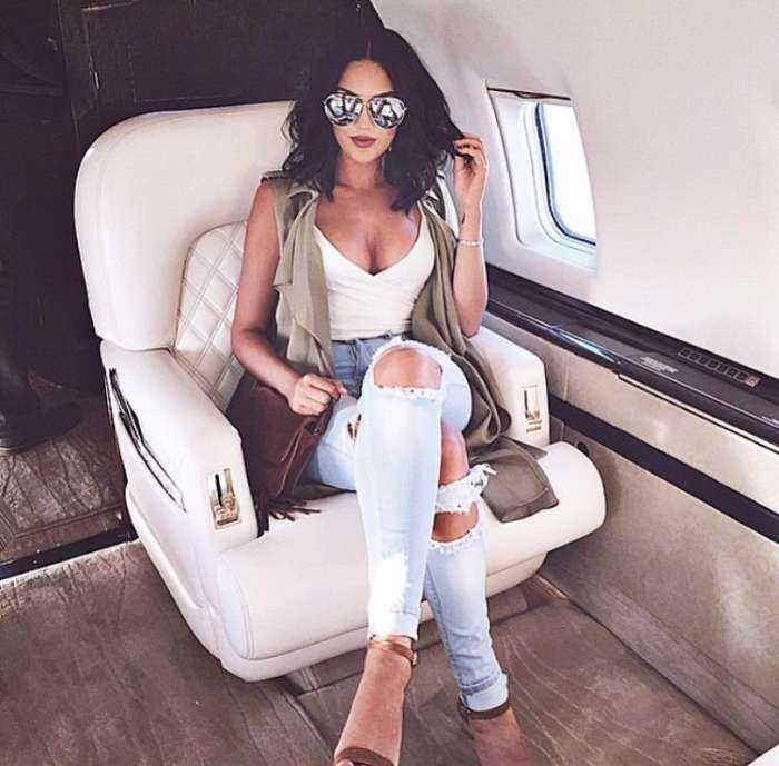 Соблазнительные красотки с Инстаграма на фото