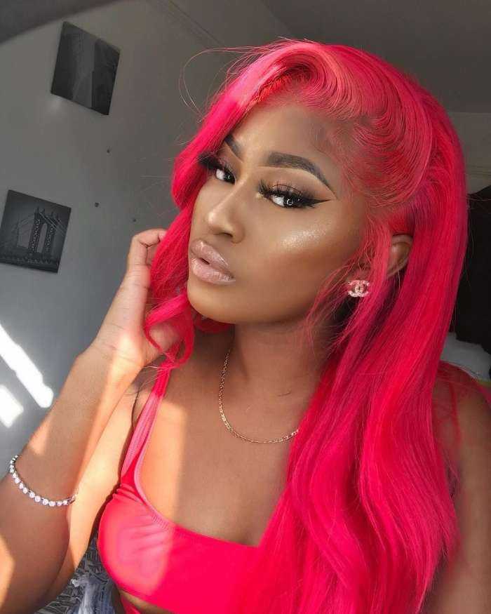 Девушки с цветными волосами на фото