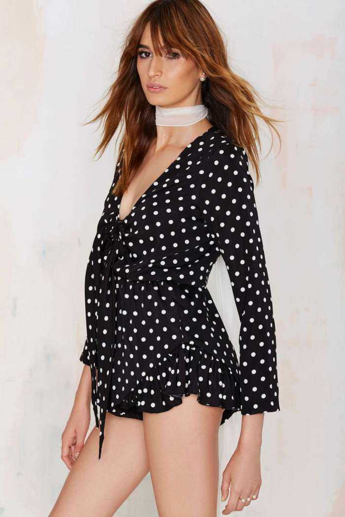 Кенза Фурати на фото