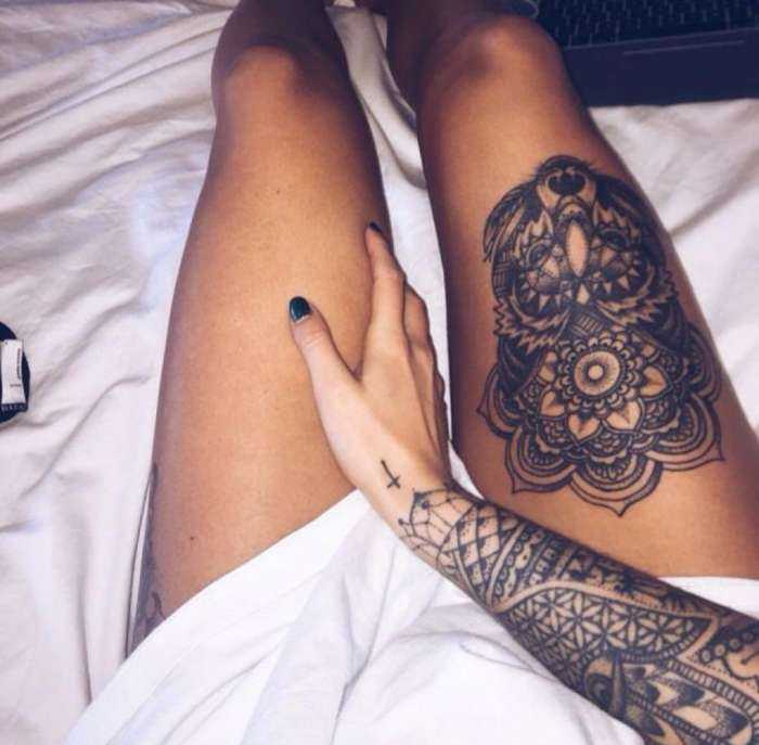 Татуировки на ногах у девушек на фото