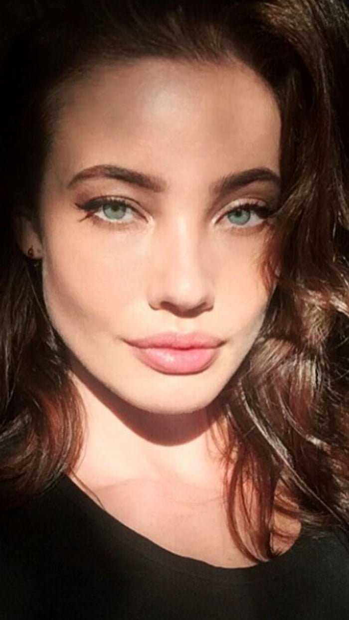 Стефани Корнелиуссен на фото