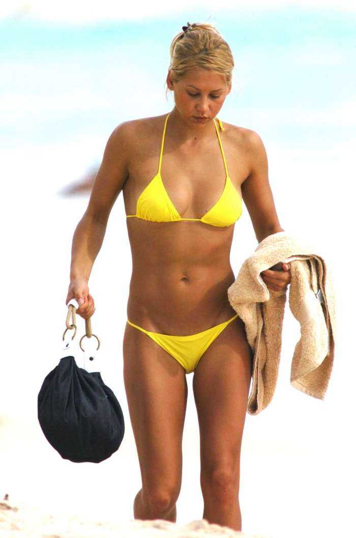 Широкоплечие девушки на фото